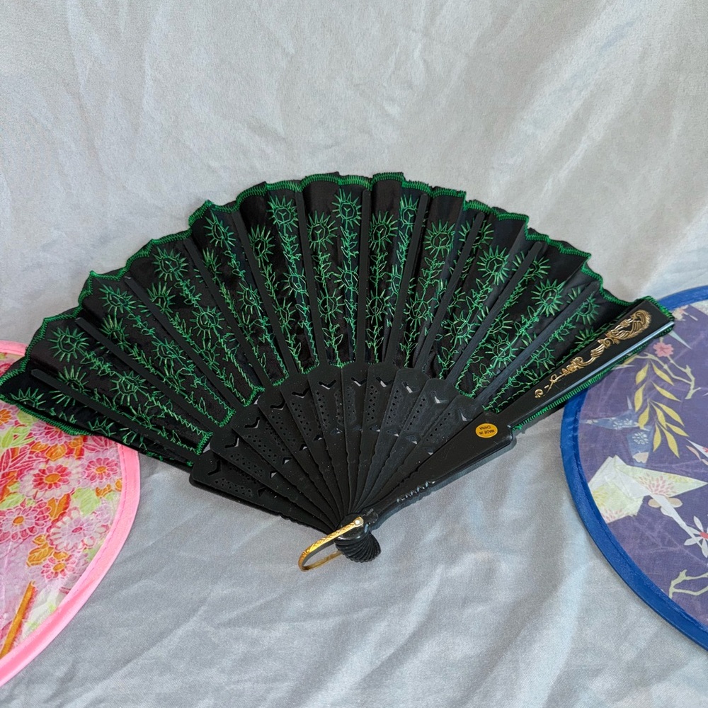 RAVELUXE 🥳 Rave / Party Handheld Fan 🪭 ⚡️⚡️⚡️Green on Black ⚡️⚡️⚡️